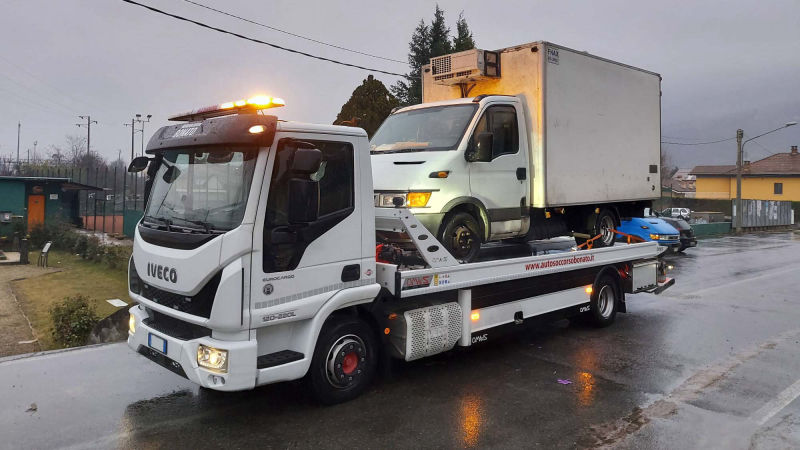 Soccorso Stradale furgoni Traino Furgone