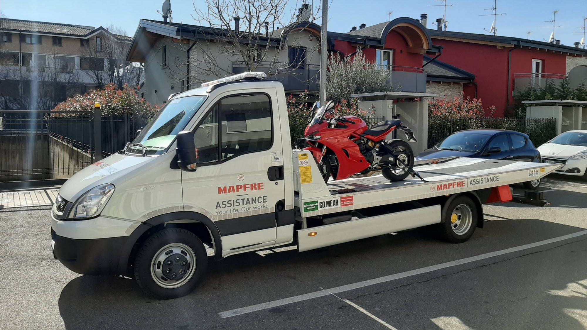 Soccorso Stradale motociclette Traino Furgone